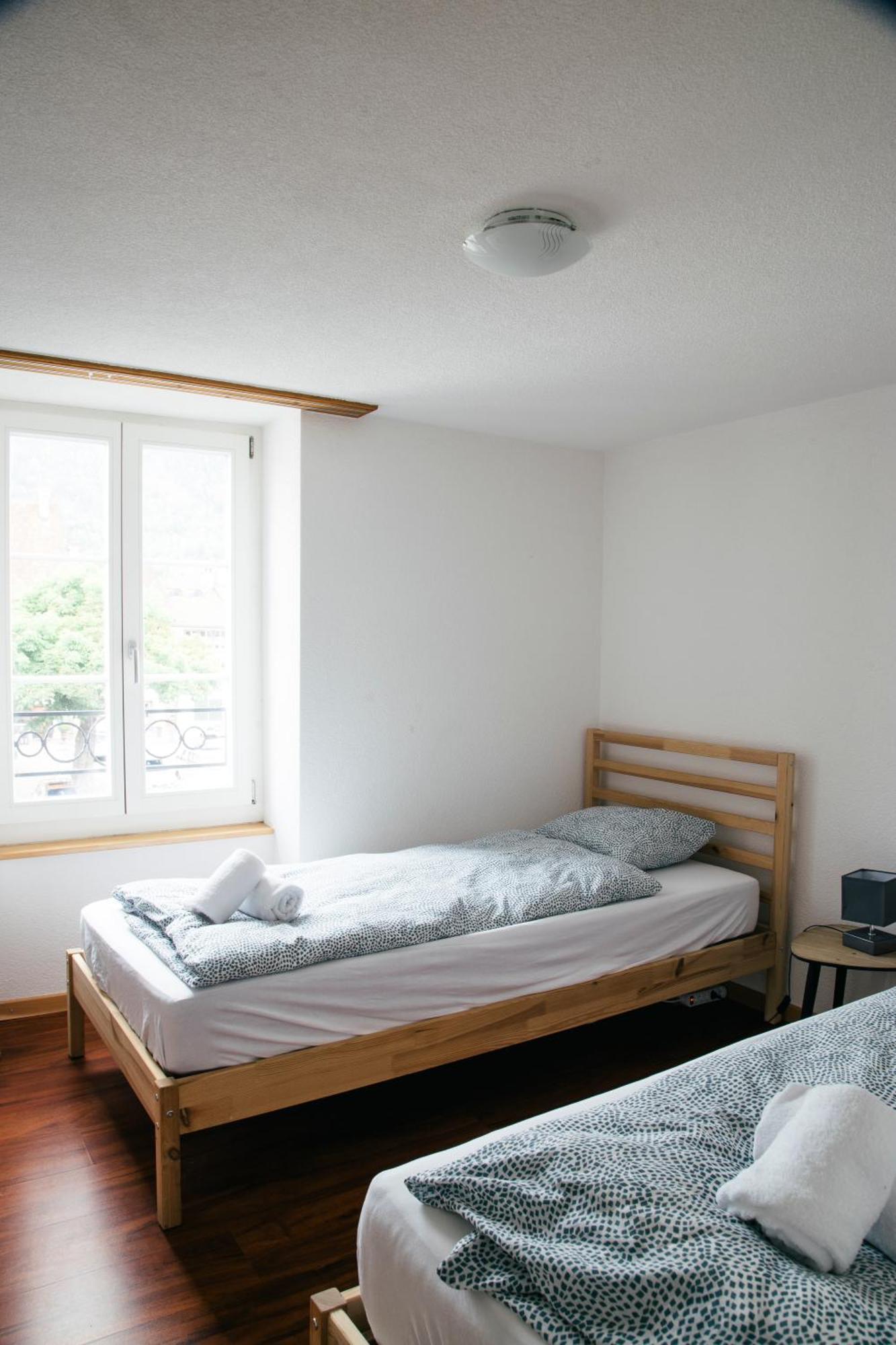 Nimbuzzz Apartments Unterseen Room photo